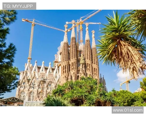西班牙巴塞罗那：梦幻之城的艺术与风情